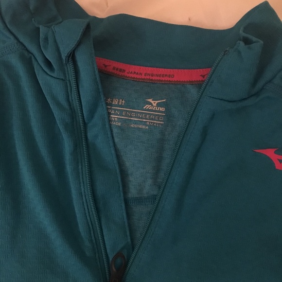 Mizuno Runners Top - Picture 2 of 4